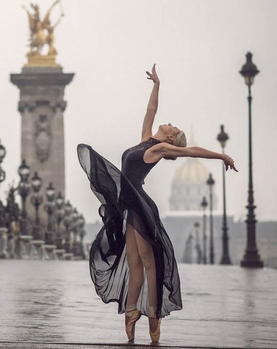 Messaging Apps: Stats and Tips 
