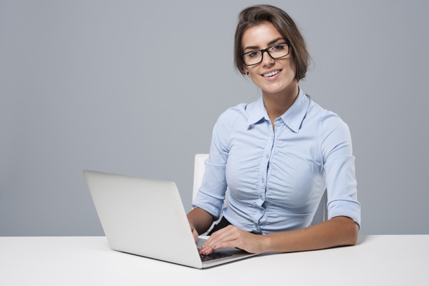 Small Business: Advantages of Social Media and Websites 


