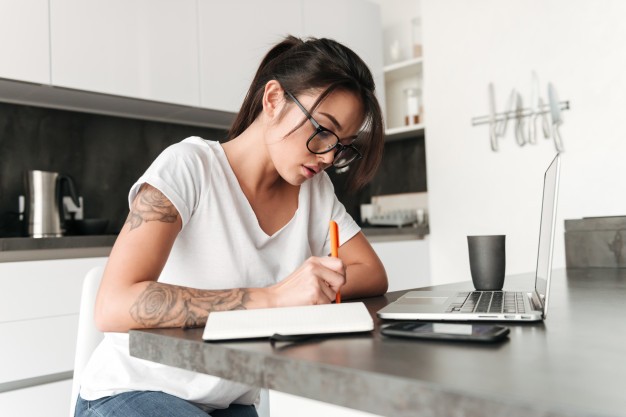 Make Money From Home: 10 Free Tips in 2023
