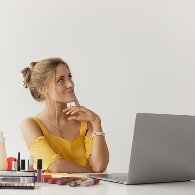 Naming Generator: 7 AI Name Generators for Business