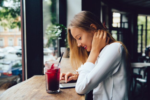 Voice Search: 9 Tips to Boost Your SEO Strategy 
