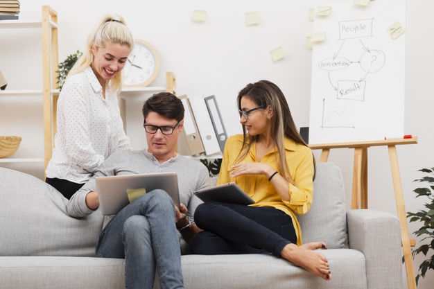 Side Hustles 2024: 10 Ideas to Earn Money from Home