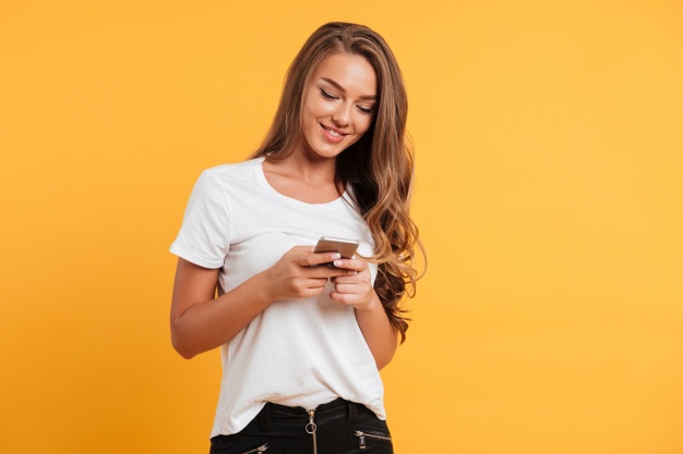 Social Media Content Creation: 7 Free Tips in 2024
