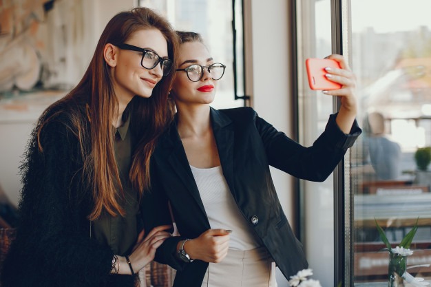 Vlogging: Benefits and Future Trends (AI Innovation)