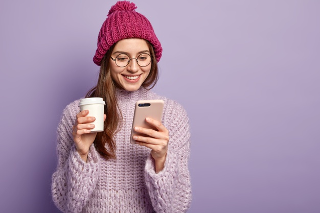 Instagram Captions: How to Craft Stories and Boost Engagement 

