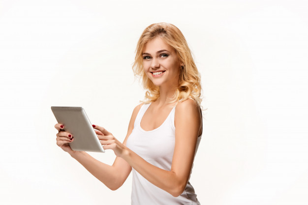 How to Build a Mobile App Without Coding (And Make Money) 
