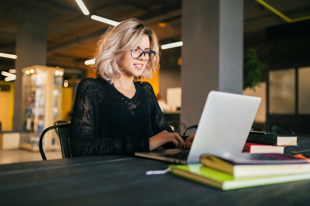 How to Use AI Tools for Beginners (Guide 2026)
